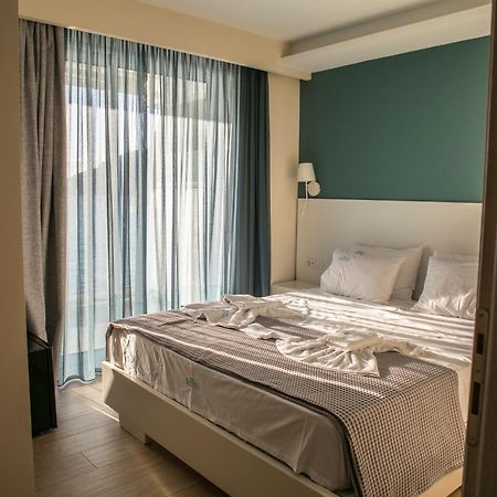 Hotel Alexander Mýtikas Zewnętrze zdjęcie