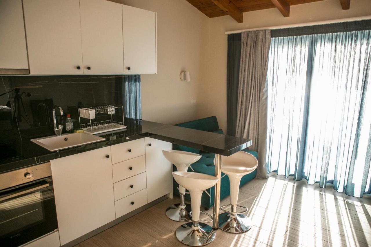 Hotel Alexander Mýtikas Zewnętrze zdjęcie