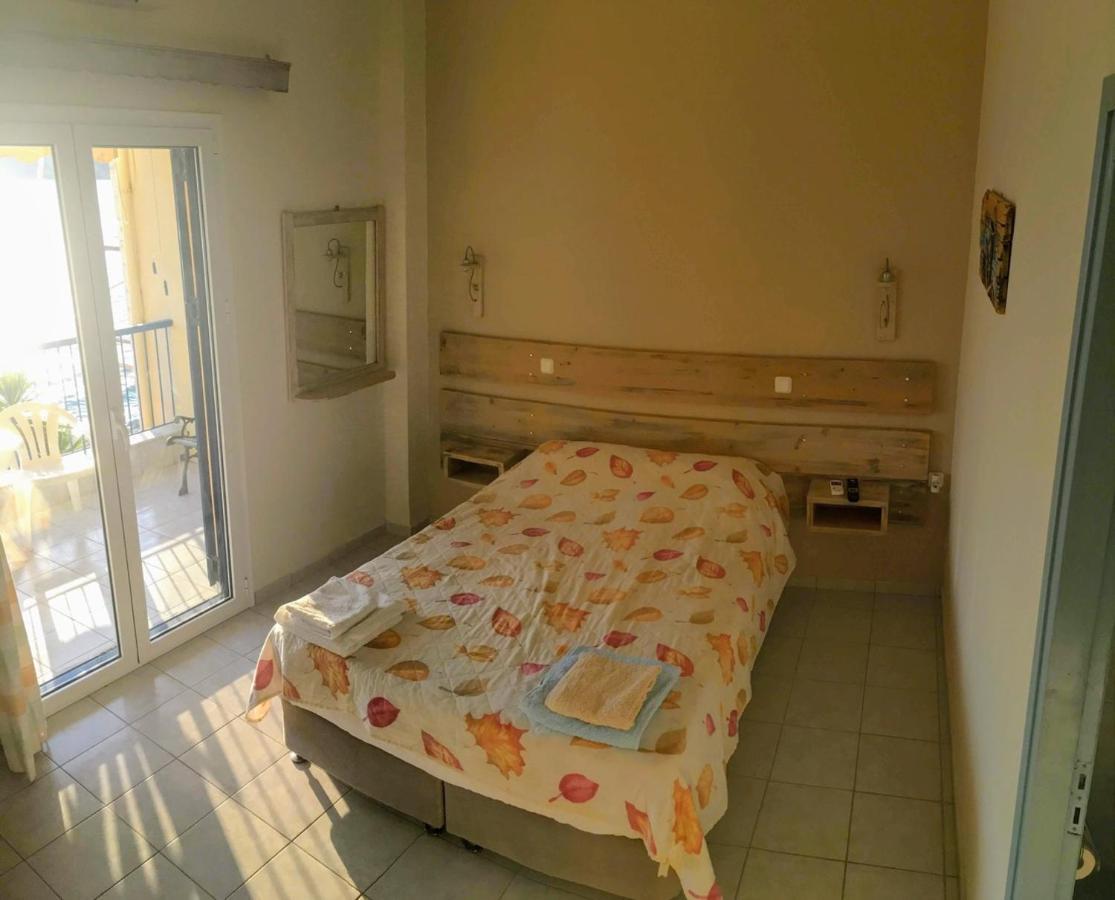 Hotel Alexander Mýtikas Zewnętrze zdjęcie