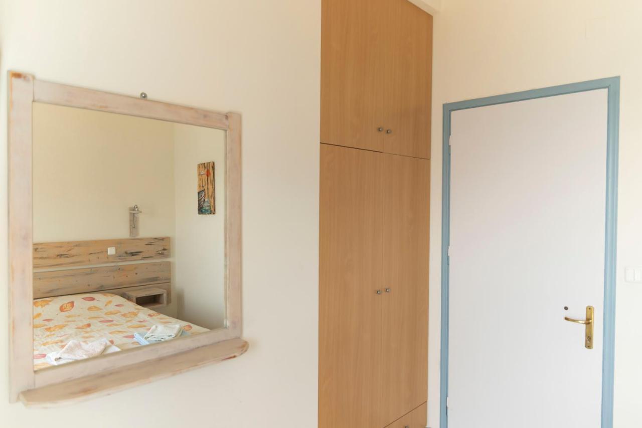 Hotel Alexander Mýtikas Zewnętrze zdjęcie